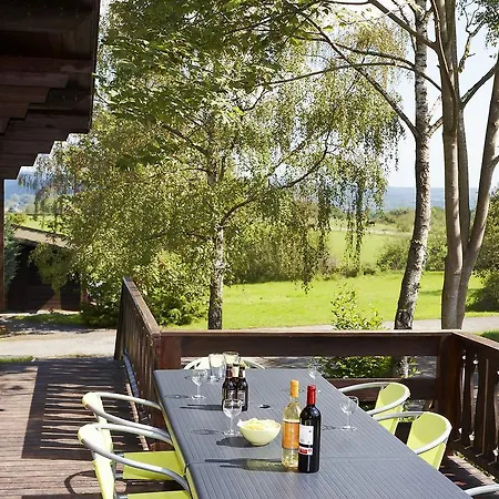 Au Nid D'houyet Hour