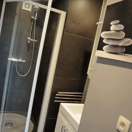 Au Nid D'houyet Nyaraló *